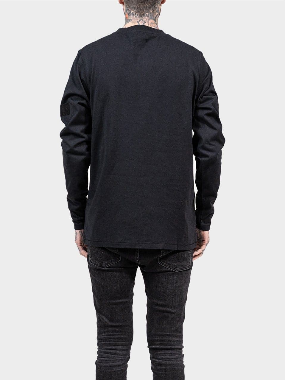Call of Duty®: Cold War Black Legacy Longsleeve T-shirt